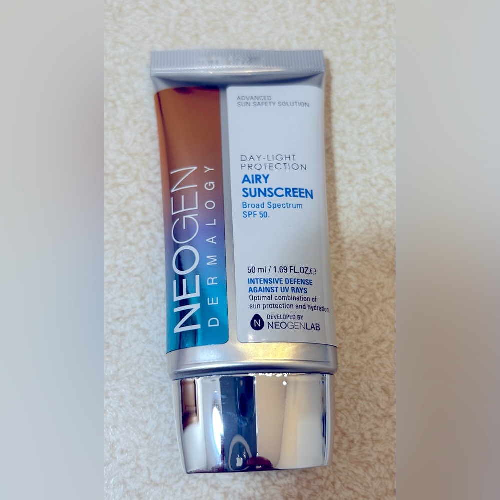 NEOGEN Dermalogy Day-Light Protection Airy Sunscreen Broad Spectrum SPF 50
